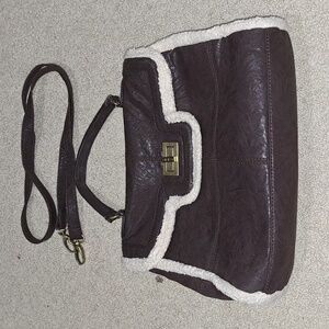 Brown leather saddlebag w/ fuax fur